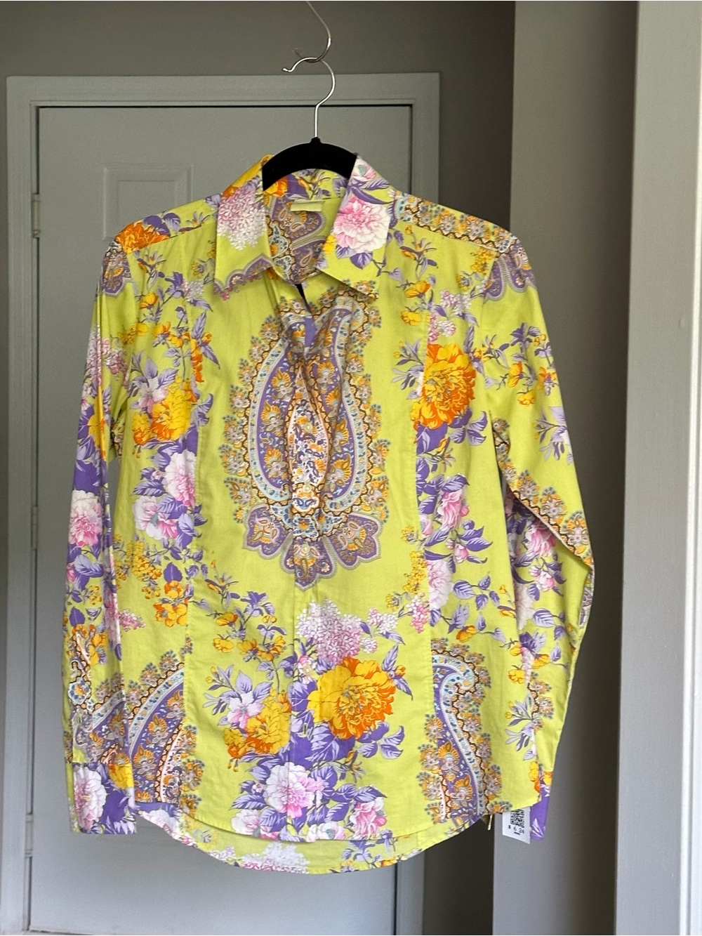 Craig Taylor Women's Floral Paisley Button-Down Shirt Size M Floral Pastel Top
